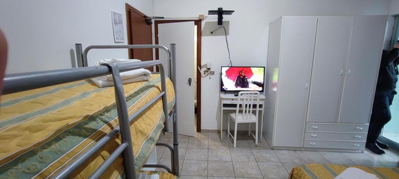 Zeus Only Hotel