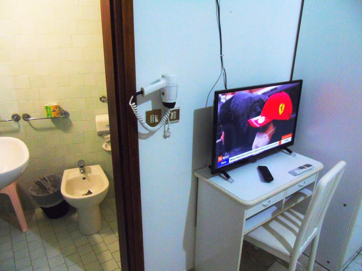 Zeus Only Hotel