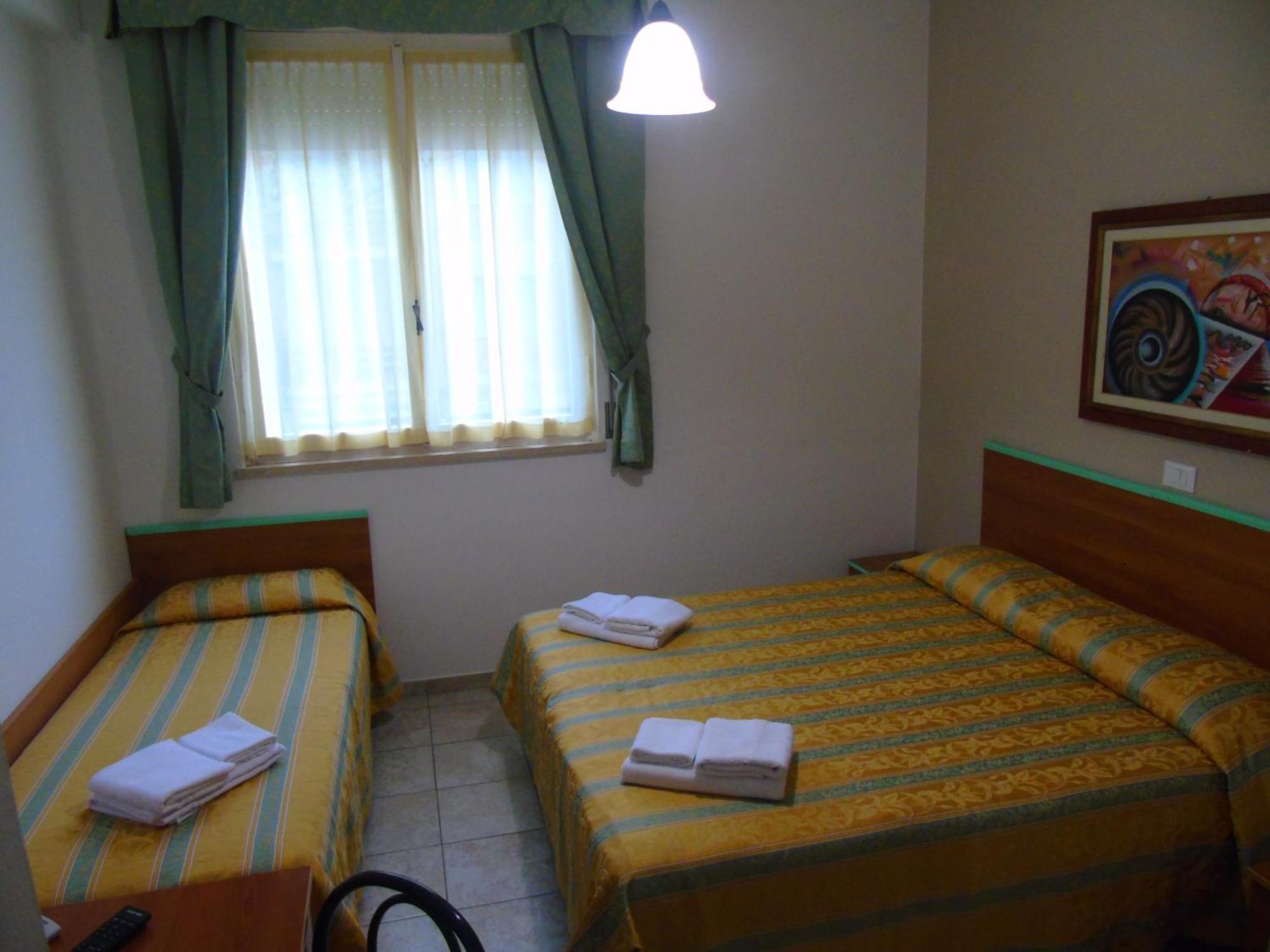 Zeus Only Hotel 3*